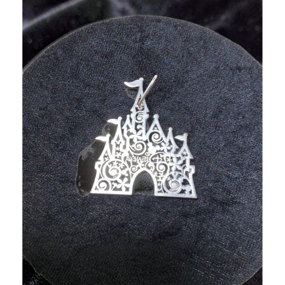 Disneyland Castle Silhouette Metal Keychain Silver Disney Collectible - Picture 7 of 10